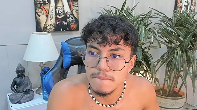 kai_storn - Kai_storn's free webcam - UK Sex Cams