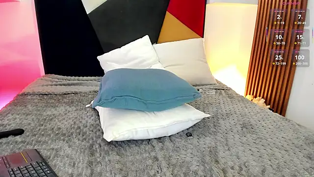 Tomy_Rox webcam