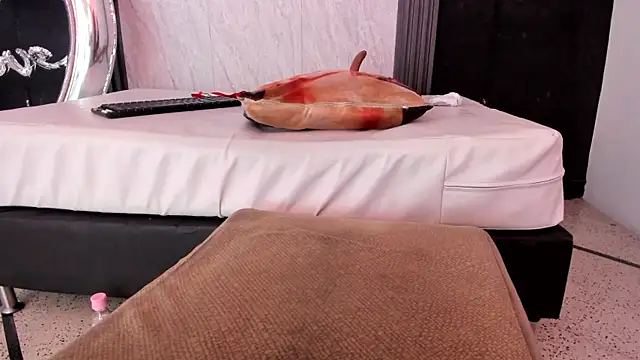 YummyDuooo webcam