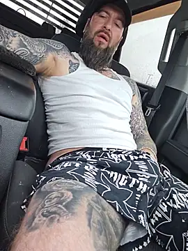 Beardedtattood webcam