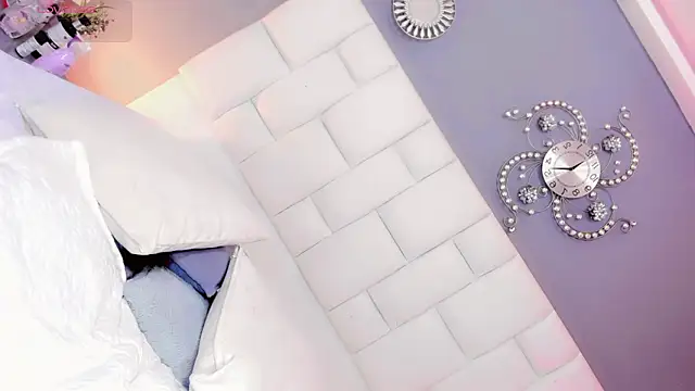 Kisses_Sophia webcam