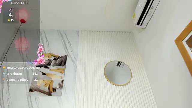 Afro_Luna webcam