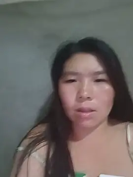 quynhkoolbae webcam