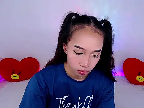 Sweet_kittyxx webcam