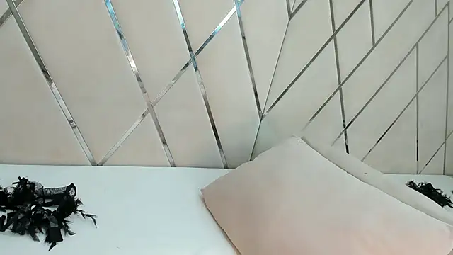 CarolBarker webcam