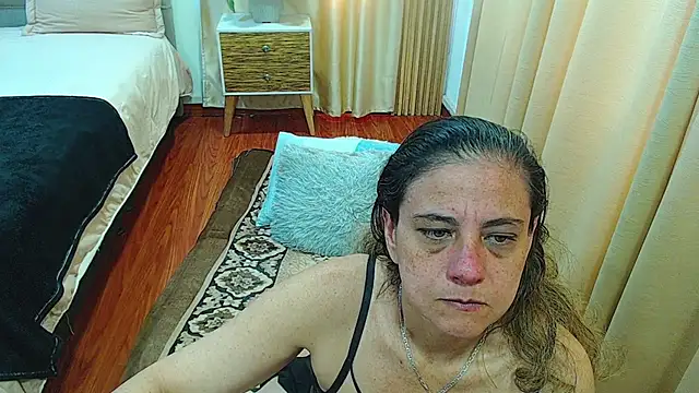sasi_luna webcam