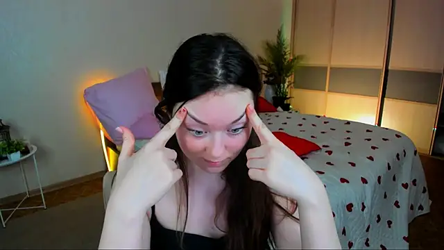 AlluringLookk webcam