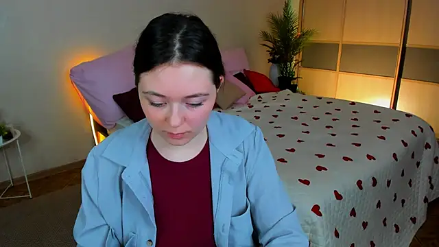 AlluringLookk webcam