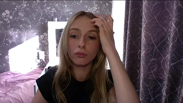 AliceTwinkle webcam