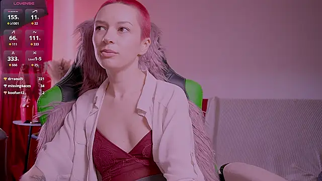YourDarlingVivian webcam