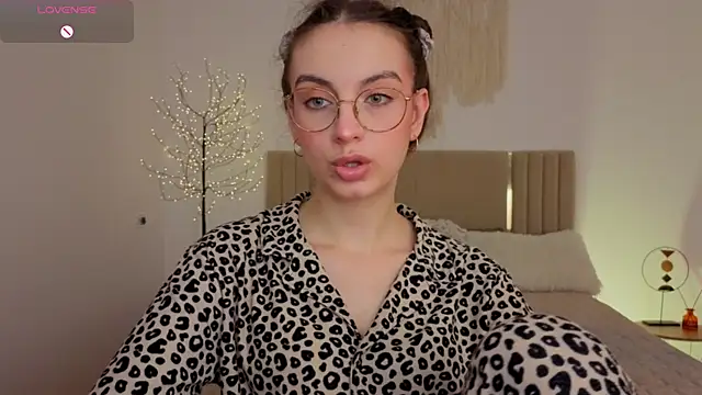 Real_cutie1 webcam