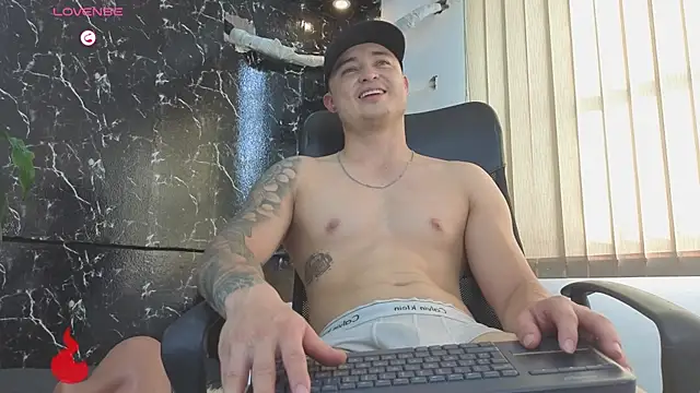 Alexander_ferre webcam