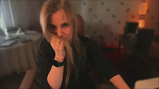 MiaSparkes webcam
