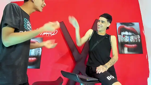 TWINKS_BOYSX webcam