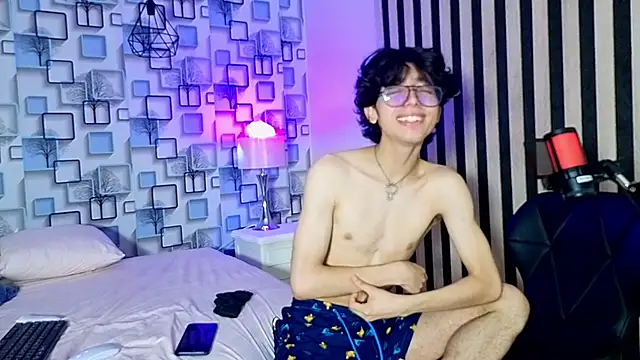 Twink_Sebas7