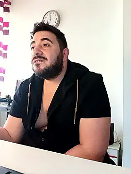 bear_skinny - Bear_skinny's free webcam - UK Sex Cams