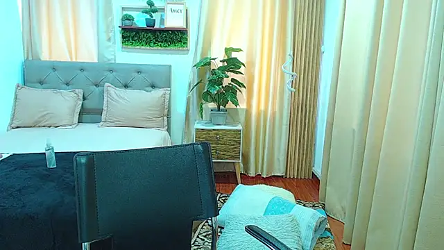 sasi_luna webcam