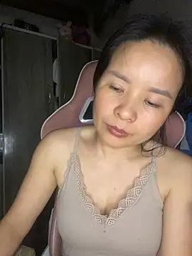 Ivy_Trix2 webcam