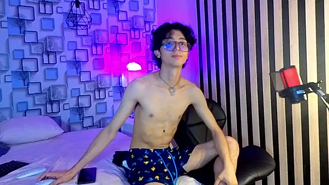 Twink_Sebas7 webcam