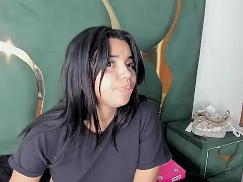 Lucy_asm webcam