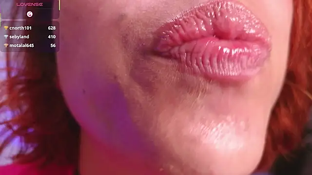 bri_von_dhara__ webcam