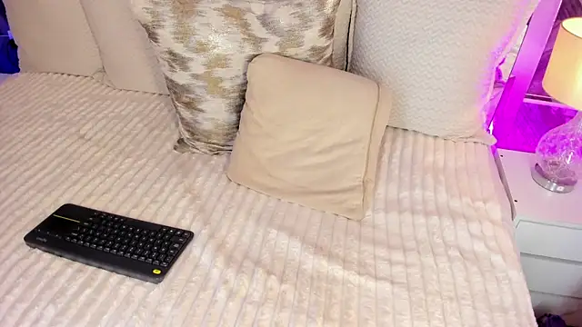 NaylaGrey webcam