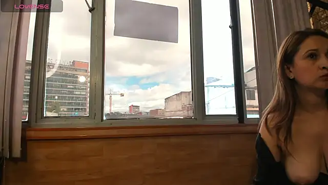 Charlote_Harper webcam