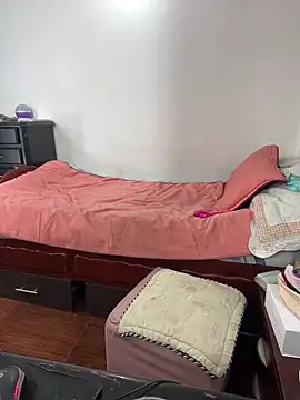 MariamGray1 webcam