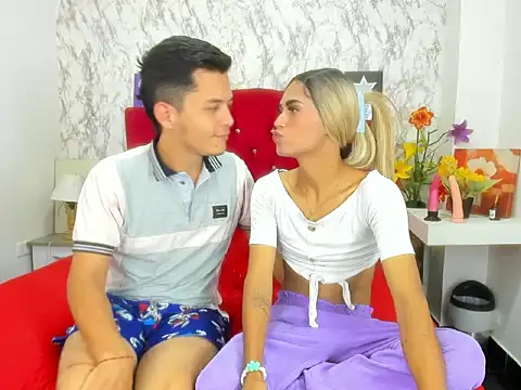 Alejandra_and_James_ webcam