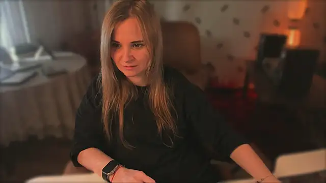 MiaSparkes webcam