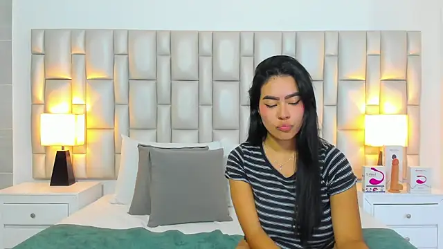 paola_katy_dicks webcam