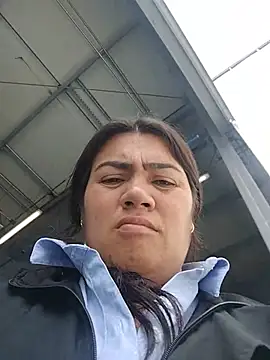 naughty-sharlot webcam
