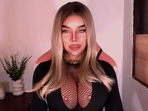 Zandralopez webcam