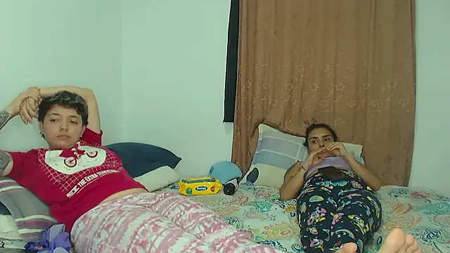 kathy_luisa webcam