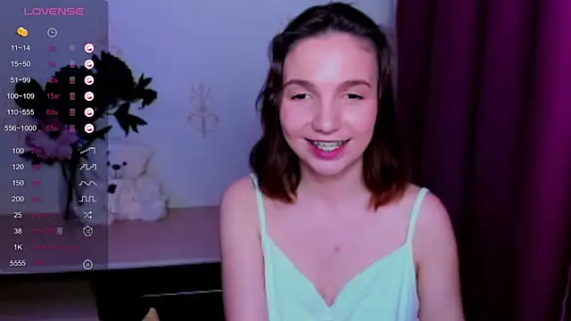 KindHazelHere_ webcam