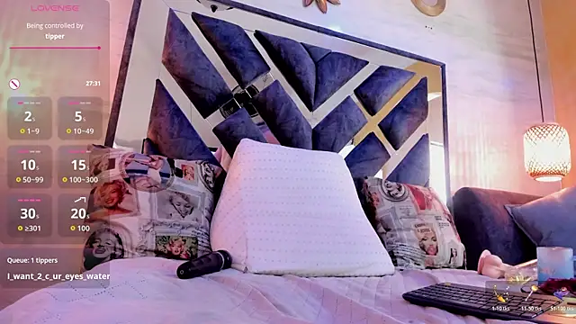 annie_vega17_ webcam