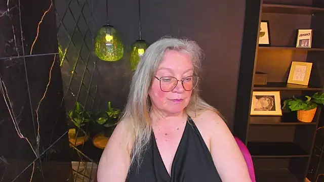 NataliMellow webcam