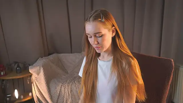 ElaineThomas webcam