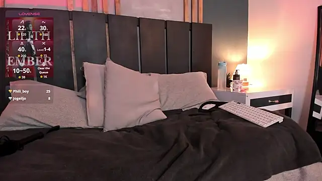 Lilith_Ember1 webcam