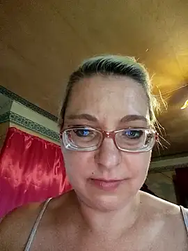 VikaKing live sex cam