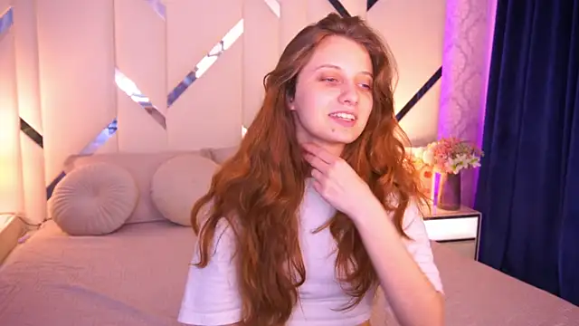 CuteeFoxy webcam