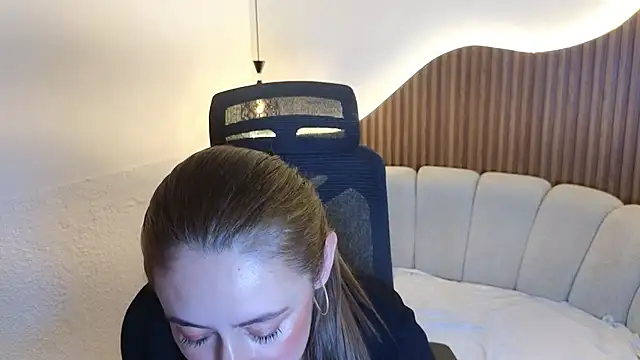 kellygrace_vg webcam
