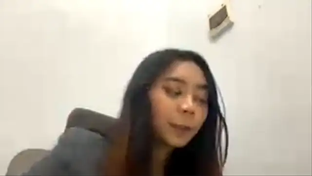 KristieOrtmann webcam