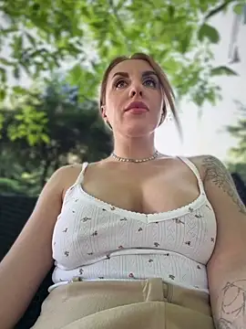 MilfNextDoor20