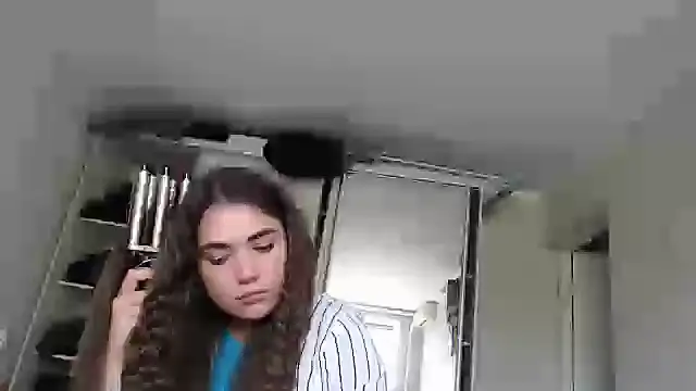 delightful_sofi webcam