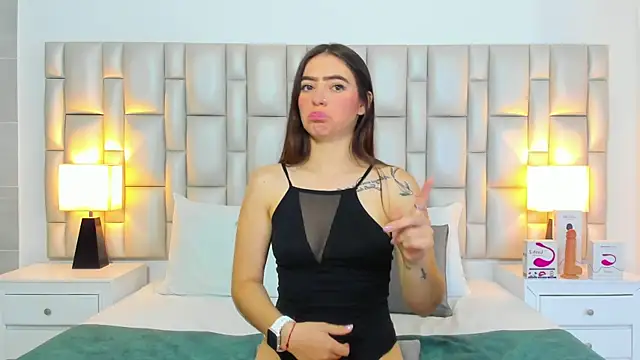 paola_katy_dicks webcam