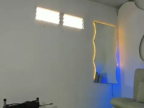 ArohomLester_ webcam