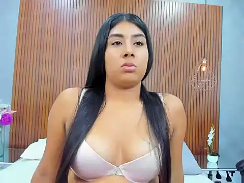 Valeria__Sky webcam