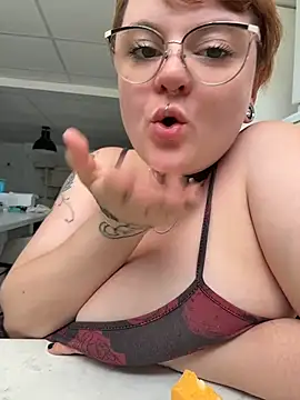 CurvesNChaos webcam
