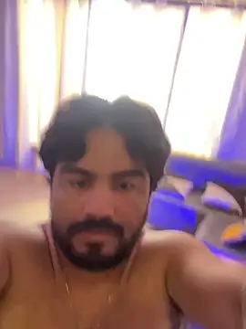 MichaelBear_21 webcam